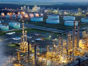 Braskem diz que Novonor assinou contrato para venda do controle da companhia