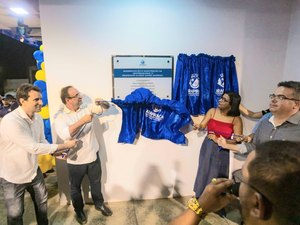 Prefeito Luciano Barbosa entrega biblioteca Arapiraquinha com sala de tecnologia aos moradores do Planalto