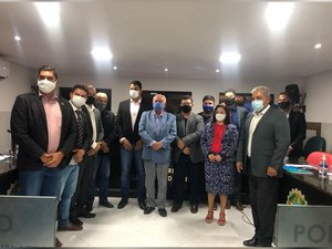 Prefeito de Maragogi participa da 1ª sessão ordinária do ano na Câmara de Vereadores