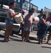 [Vídeo] Moradores do Jacintinho protestam contra falta d’água