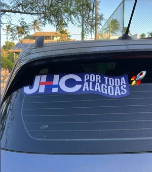 Lideranças de JHC iniciam pré-campanha com adesivos para o governo de AL