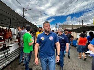 Delegado Thiago Prado percorre Arapiraca com Campanha Pé no Chão