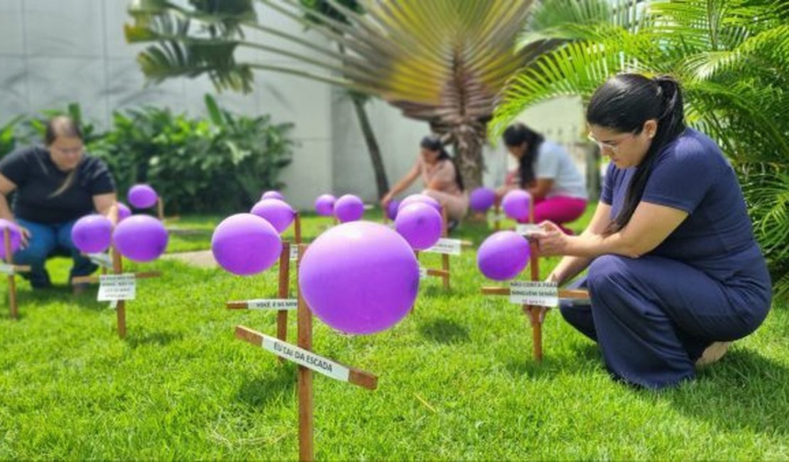 Área Lilás do HEA transforma jardim em painel de conscientização sobre violência contra a mulher