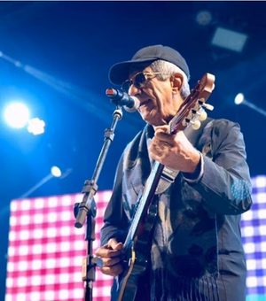 Fagner diz que foi criticado por se dedicar à música popular