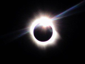 Eclipse solar amanhã só poderá ser visto em regiões remotas