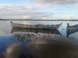 [Vídeo] Pescadores agradecem São Pedro pela fartura de peixes em açude de Jaramataia