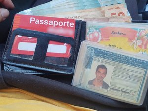 Policial encontra carteira com R$ 2 mil e devolve ao dono no litoral de SP