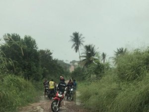 [Vídeo] Estrago das chuvas deixa povoado ilhado na cidade de Arapiraca