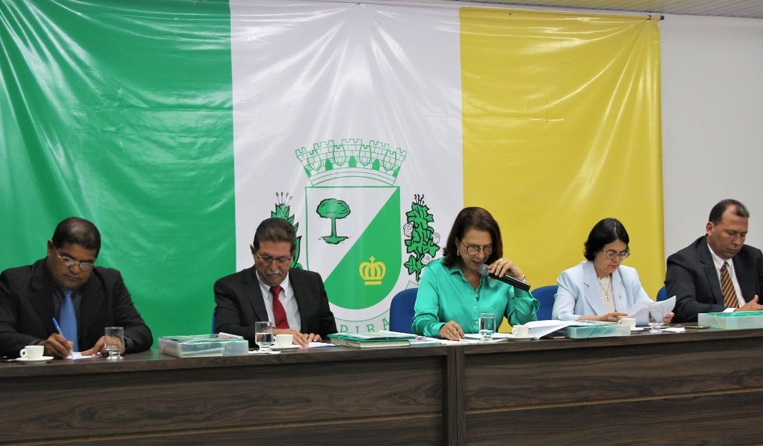 'O prefeito deve explicações à sociedade', dizem vereadores de Arapiraca
