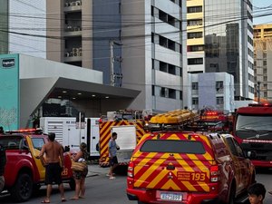 Incêndio em hotel deixa policial do DF morto após inalar fumaça, em Maceió