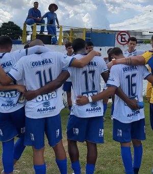 Sem dinheiro para voltar para Arapiraca, Cruzeiro recebe ajuda de empresários de Itaquaquecetuba