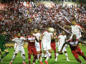 CRB empata com o Boa Esporte no Rei Pelé e fica perto do Z4 da Série B