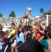 Túlio Maravilha dá adeus ao futebol em partida pelo Araxá com 36 pagantes