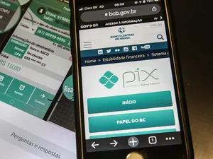 Transações via Pix caem em relação a dezembro, mas crescem em 12 meses