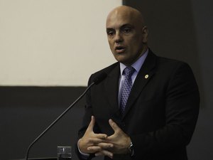 Hacker que diz administrar redes de Zambelli confessa plano para clonar celular de Alexandre de Moraes