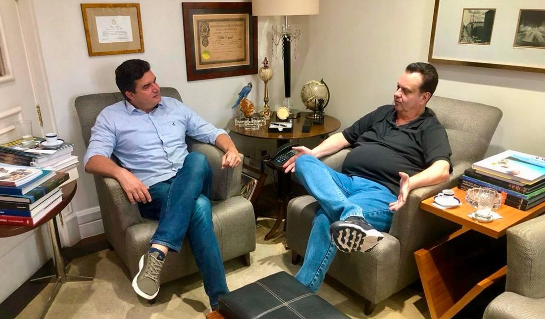 JHC avança sobre PSD de Rui, que garante que fica com partido até 2026