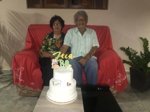 Patriarca arapiraquense cancela festa de 58 anos de casamento para preservar a vida da família