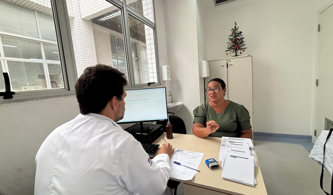 AVC ou enxaqueca com aura? Entenda as diferenças e saiba quando buscar ajuda imediata