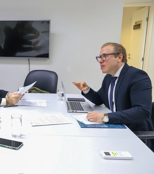 Comissão do TJ habilita casal para adoção internacional em Alagoas
