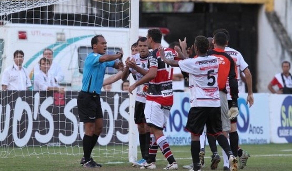 Baiano apita partida entre Botafogo-PB e ASA pela série C