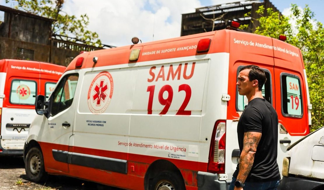 Deputado Leonam fiscaliza cemitério de ambulâncias: “poderiam estar salvando vidas!”