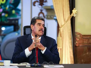 China pede que EUA garantam segurança e libertem Nicolás Maduro