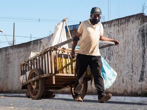 Moradores em situação de rua têm auxílio de R$ 600 negado