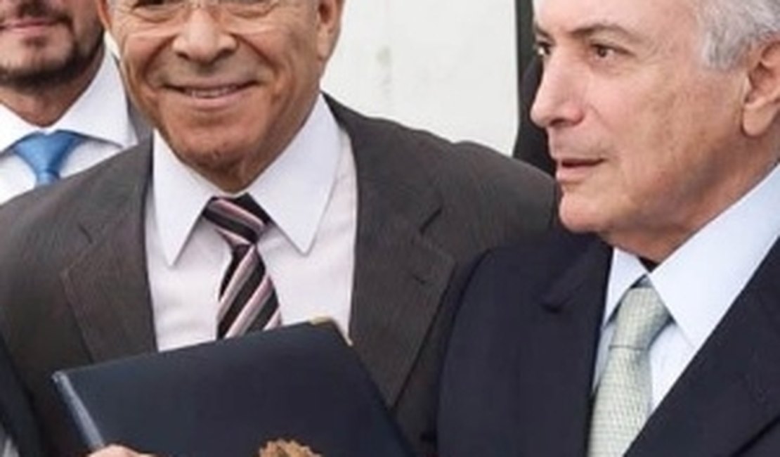 'Manterei Bolsa Família e fortalecerei Lava Jato', diz Temer em 1º discurso