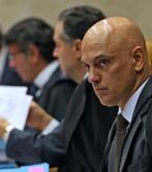 Alexandre de Moraes nega pedido de liberdade de Lula