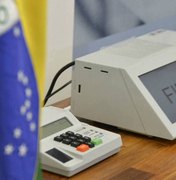 No Brasil, votos são examinados três vezes antes de contabilizados