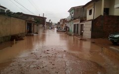 Ruas ficaram alagadas em São Miguel dos Campos