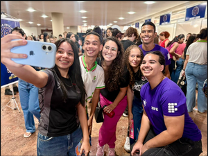 “O futuro começa quando o jovem tem um emprego digno”, diz Teca Nelma em mutirão de inclusão profissional