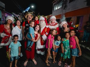 Prefeito Gilberto Gonçalves promove circuito natalino com carreta iluminada em Rio Largo