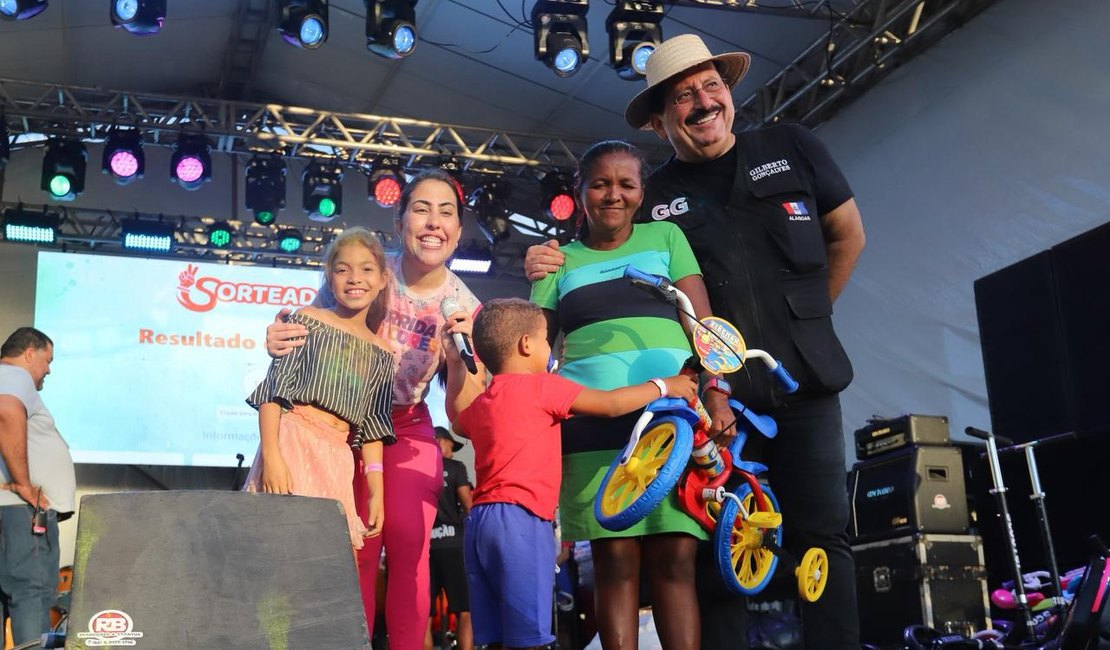 Gilberto Gonçalves celebra Mês das Crianças ao lado dos riolarguenses na Corrida das Cores