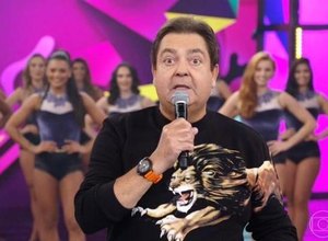 Domingão do Faustão deixará de ser ao vivo, diz colunista