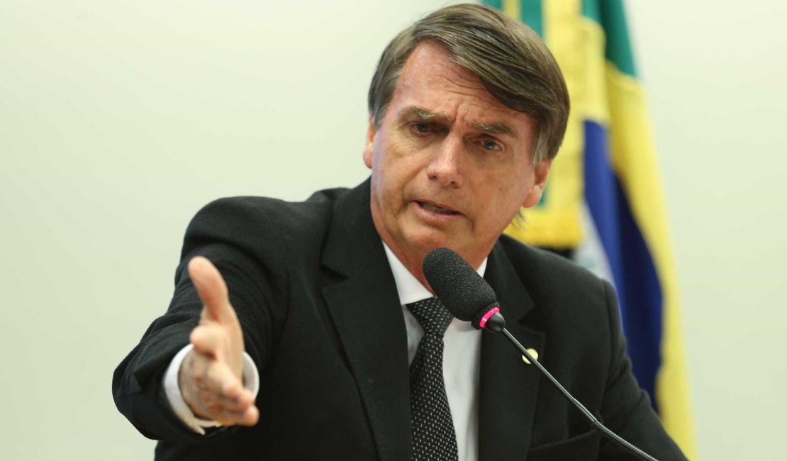 Julgamento de Bolsonaro por racismo é suspenso