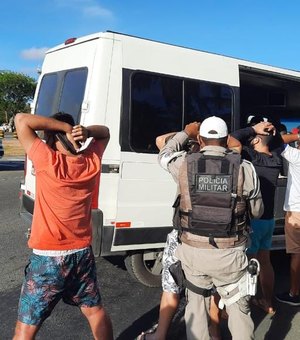 Polícia Rodoviária aborda 145 pessoas durante patrulhamento na AL 101 Sul