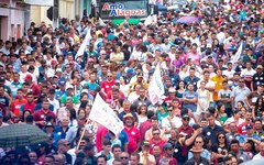Antonio Alburqueque recebe milhares de pesssoas em Limoeiro de Anadia