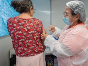 PAM Salgadinho possui ponto fixo de vacinação em funcionamento