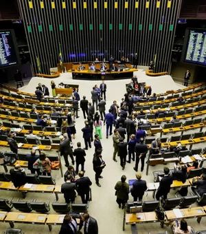 Câmara vai gastar R$ 100 milhões para reformar 48 apartamentos de deputados