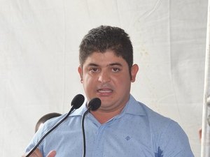 Prefeito de Porto Calvo suspeita ter fraturado costelas durante partida de Futebol