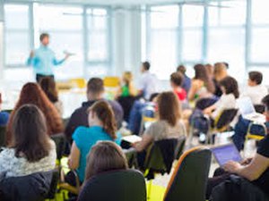 Mensalidades em escolas particulares terão reajuste de até 12% em 2019