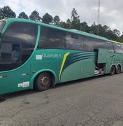 PRF apreende ônibus clandestino com destino a Alagoas em rodovia do Paraná
