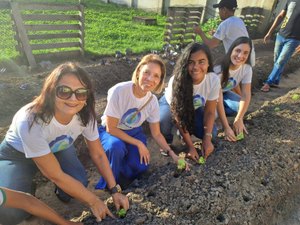 Secretaria de Estado do Meio Ambiente inaugura primeira horta urbana em Maceió