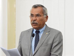 Projeto de deputado Tarcizo Freire proíbe cobrança de taxas para emissão de documentos