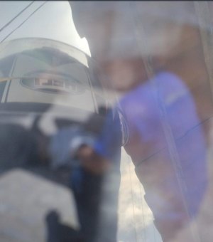 Colisão entre carro e moto deixa mulheres feridas em Porto de Pedras