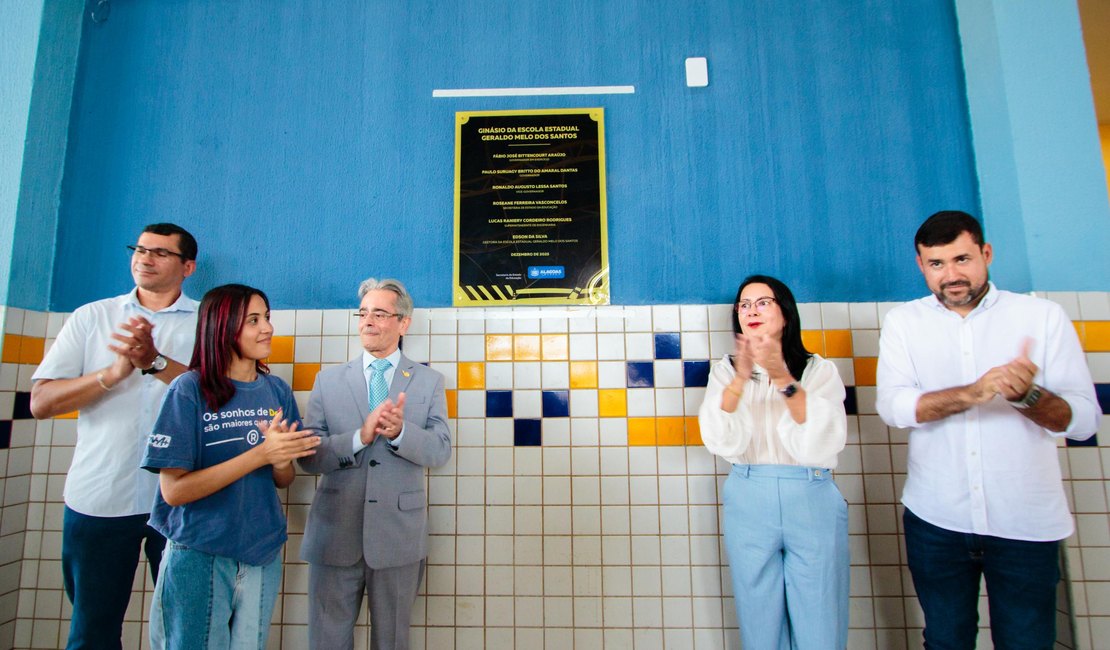 Governo de Alagoas entrega mais um ginásio poliesportivo em escola estadual de Maceió