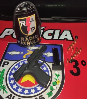 Homem é preso em flagrante por receptação e porte ilegal de arma de fogo, no bairro Alto do Cruzeiro