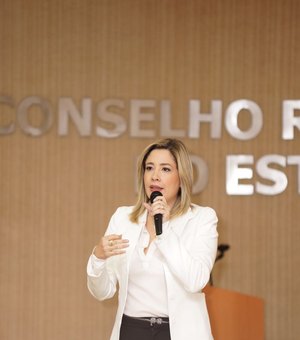 Destaque como Secretária, Izabelle Alcântara Pereira é eleita para Presidir o COSEMS/AL