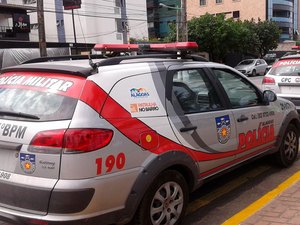 PM intensifica ações de proteção às mulheres e registra prisão por violência doméstica em Penedo